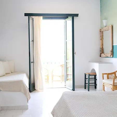 Holiday Sun Paros Hotel 4*